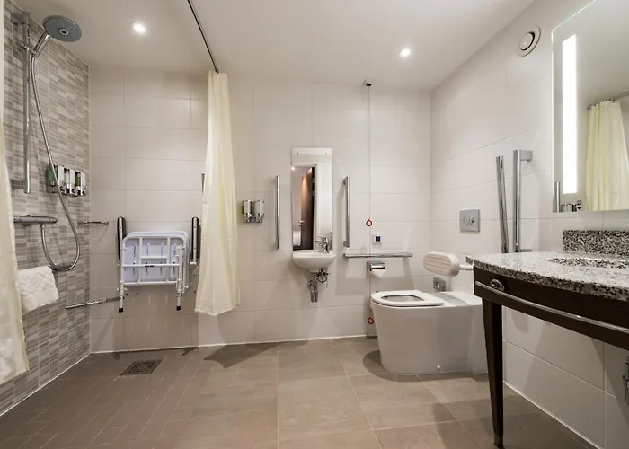 Hampton By Hilton Edinburgh West EndAlbergo